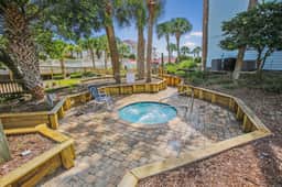 Ocean Gate I: Cozy Retreat Near Beach - Image 3