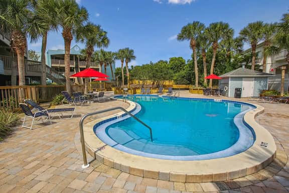 Hibiscus Resort Ground Floor Pool View - Image 3