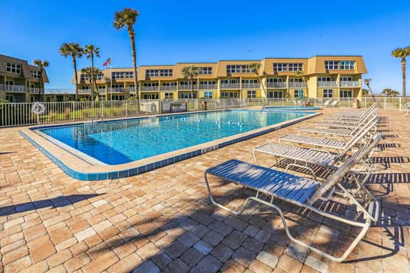 New! Summer Deal: Free Fun and Beach Gear Credit