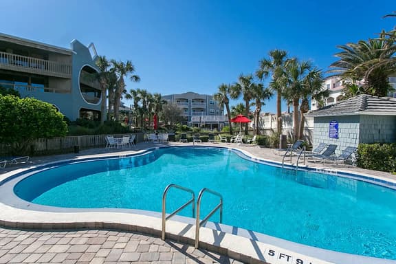 Garden View Condo Near St. Augustine Beach - Image 1